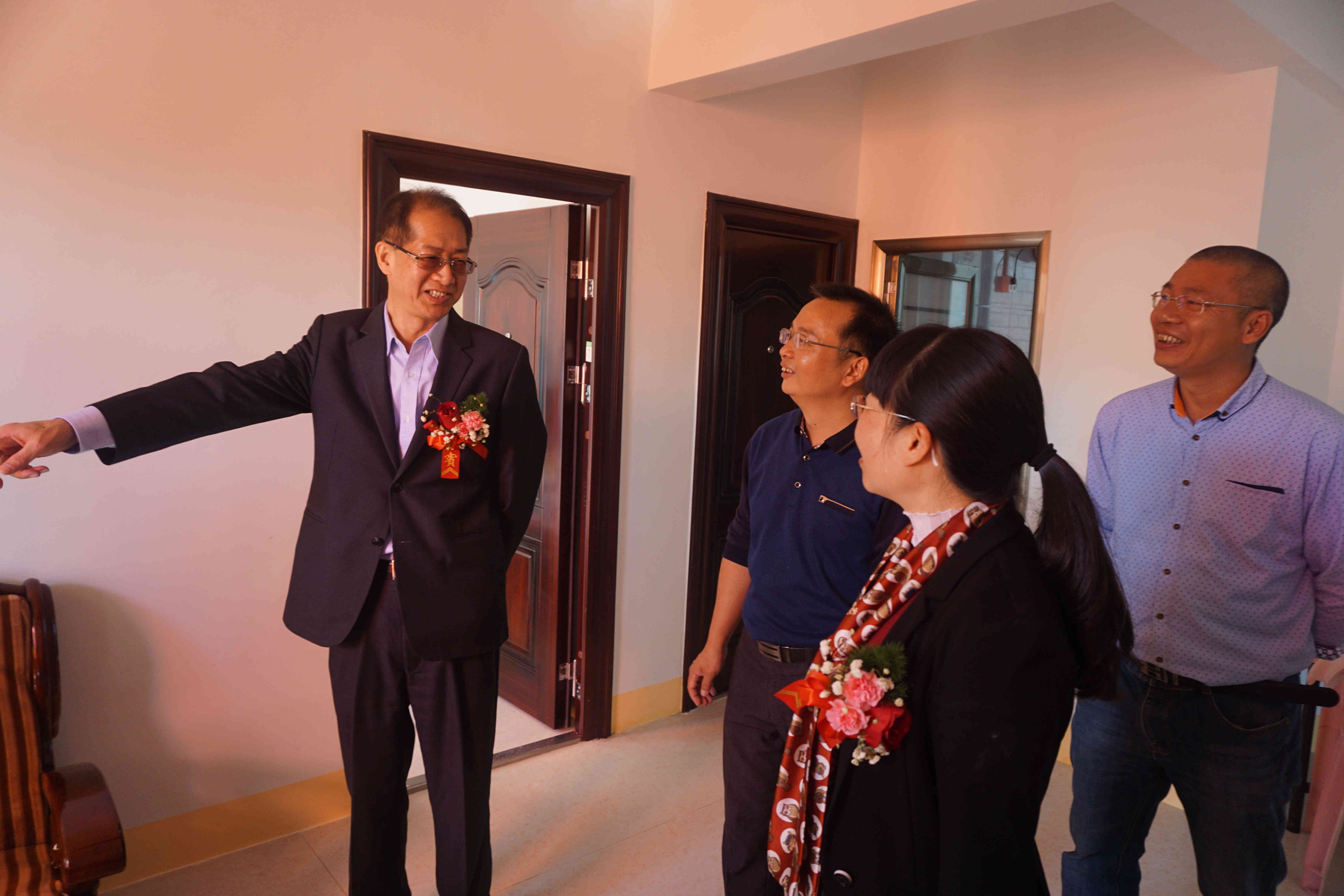 1486965372869792.jpg DSC00172_副本.jpg