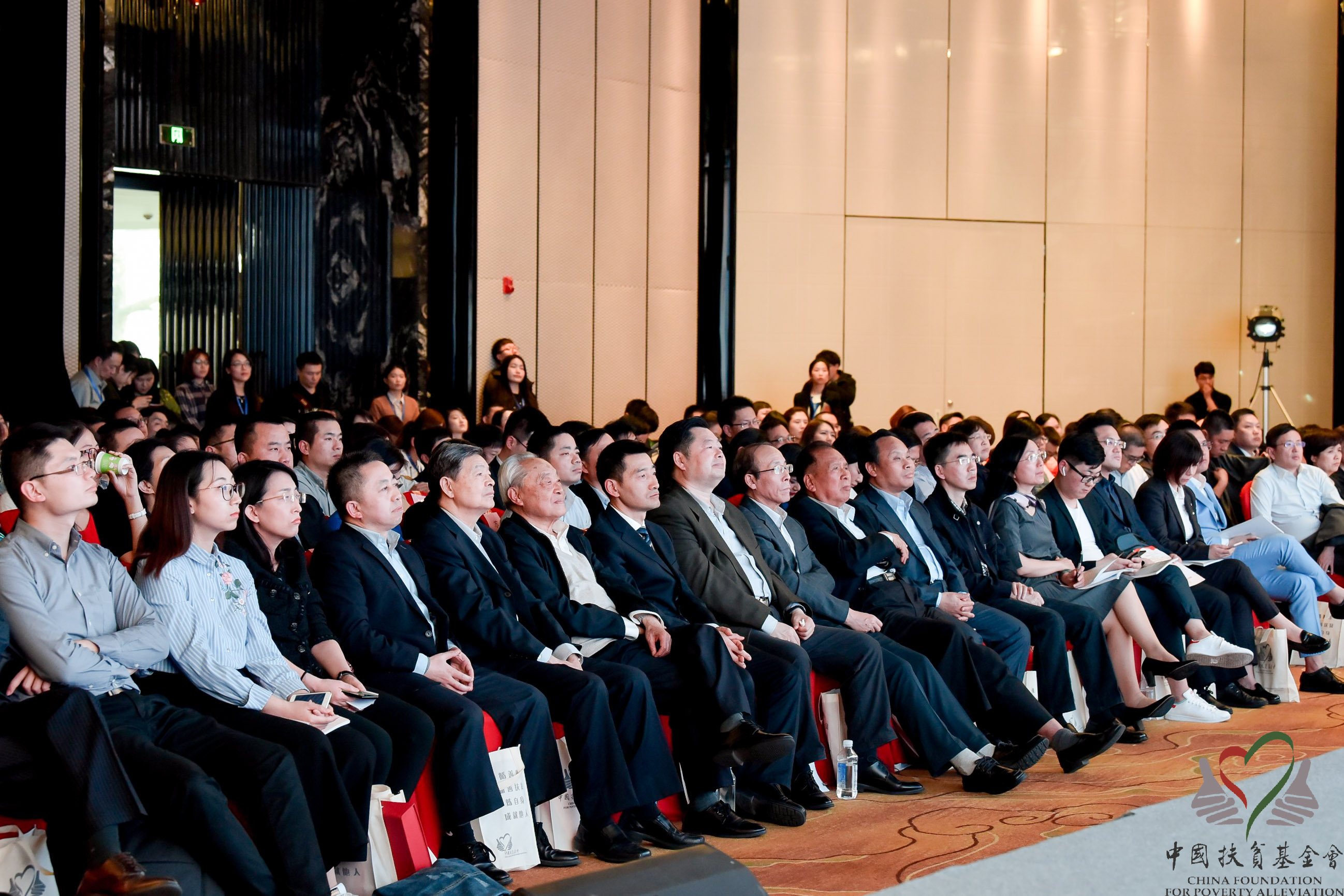 1522133609870354.jpg 4972264.jpg